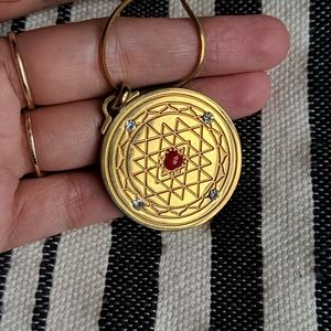 Sri Yantra Fire Pendant-Titanium
